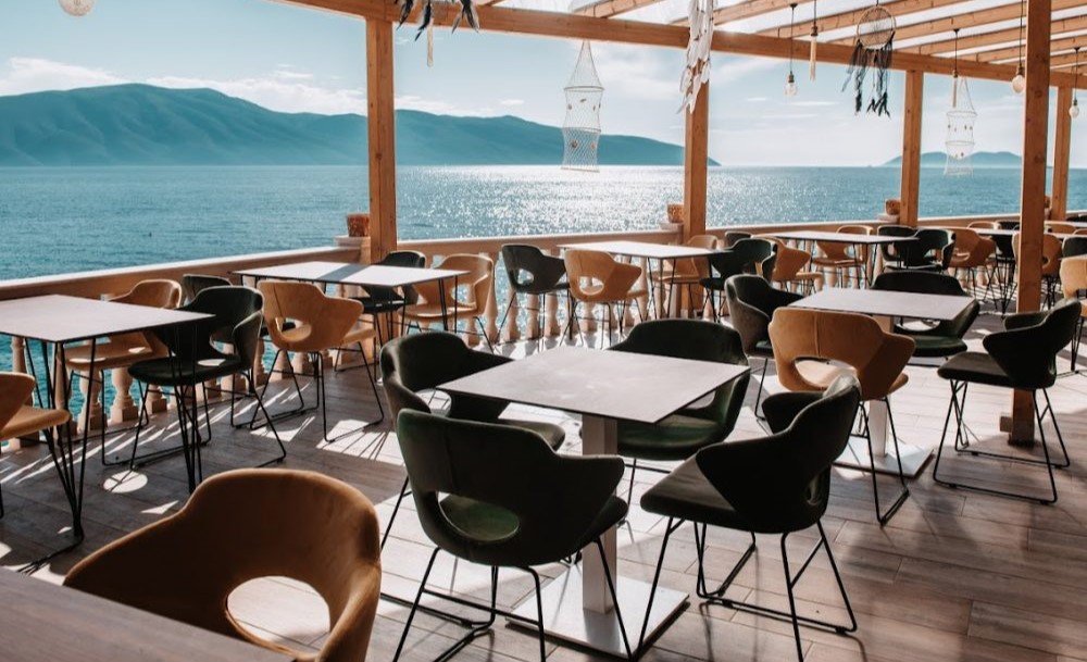 Nga hotelet te kafja, turizmi ndikoi në 54 për qind të rritjes së çmimeve në dhjetor